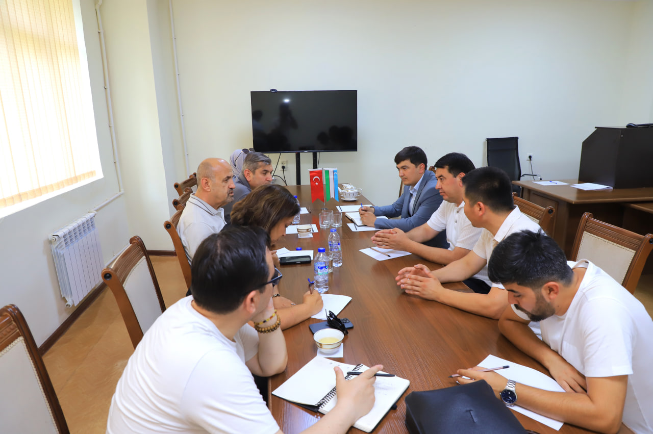 http://api3.fergana.uz/files/150100/news/file-2091444854266980.jpg