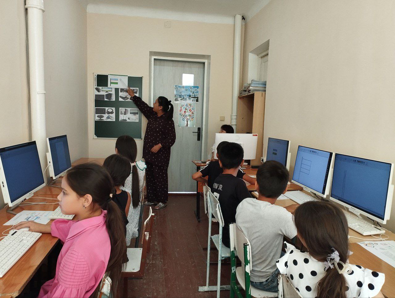 http://api3.fergana.uz/files/150100/news/file-2092050211693120.jpg