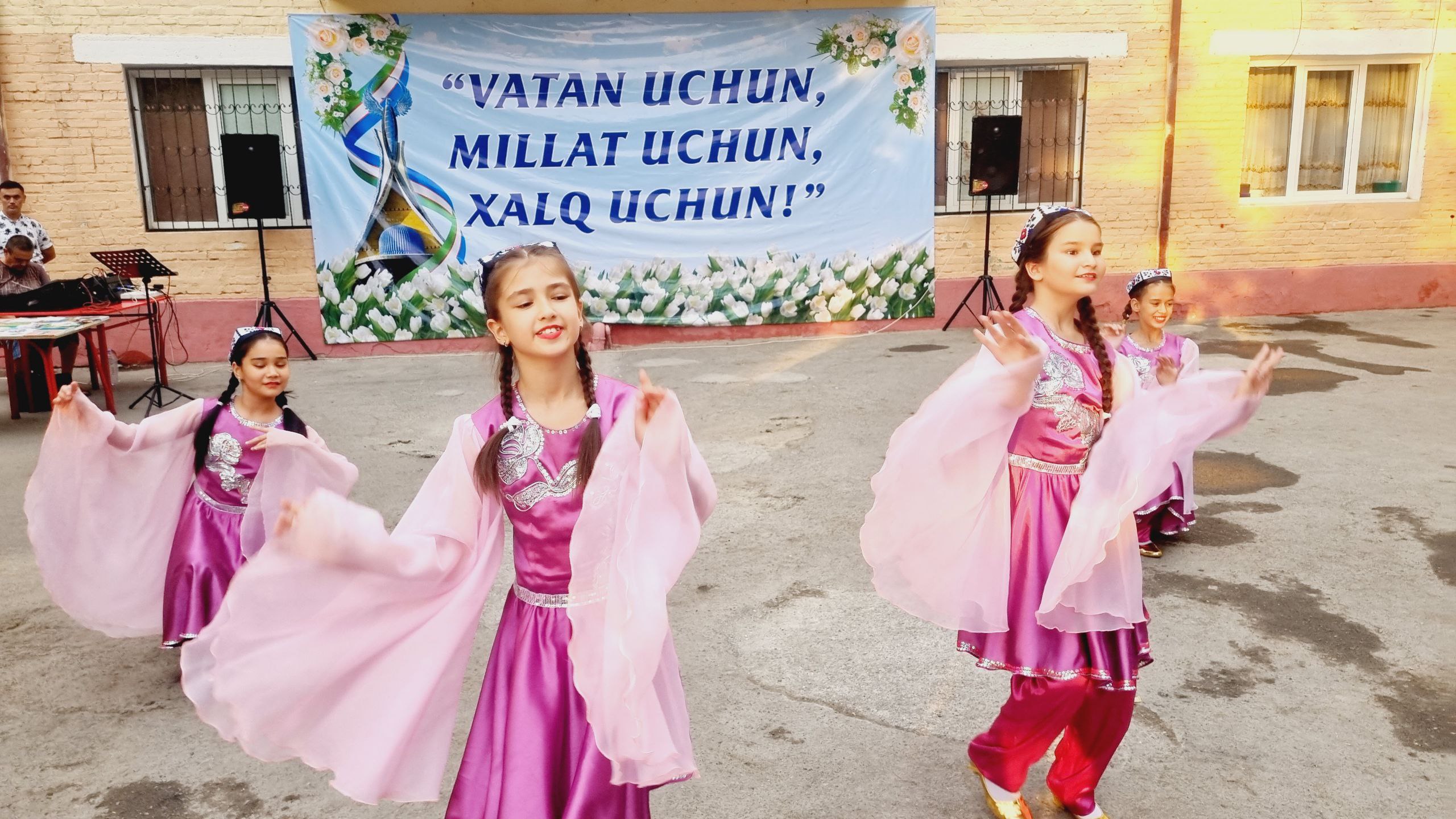 http://api3.fergana.uz/files/150100/news/file-2097444070726880.jpg