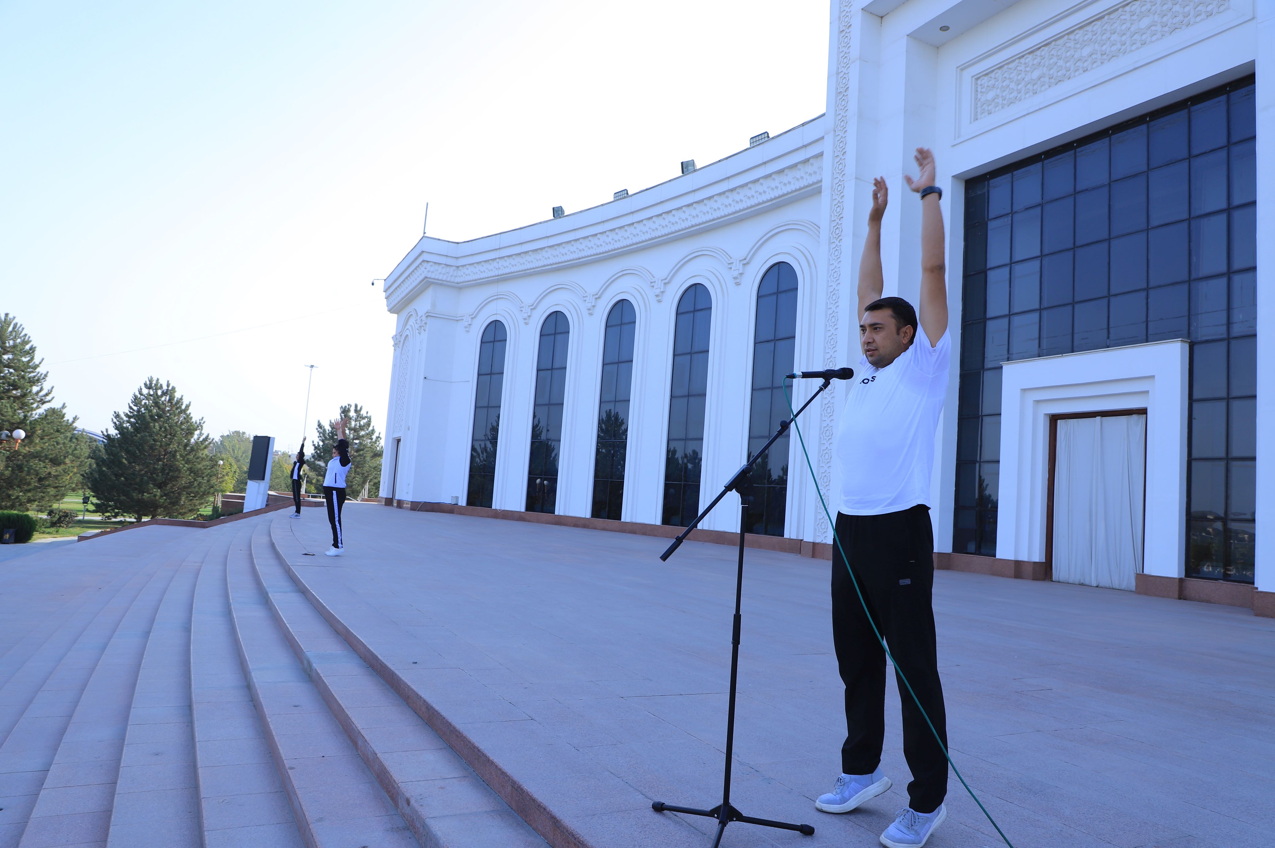 http://api3.fergana.uz/files/150100/news/file-2101976281050170.jpg