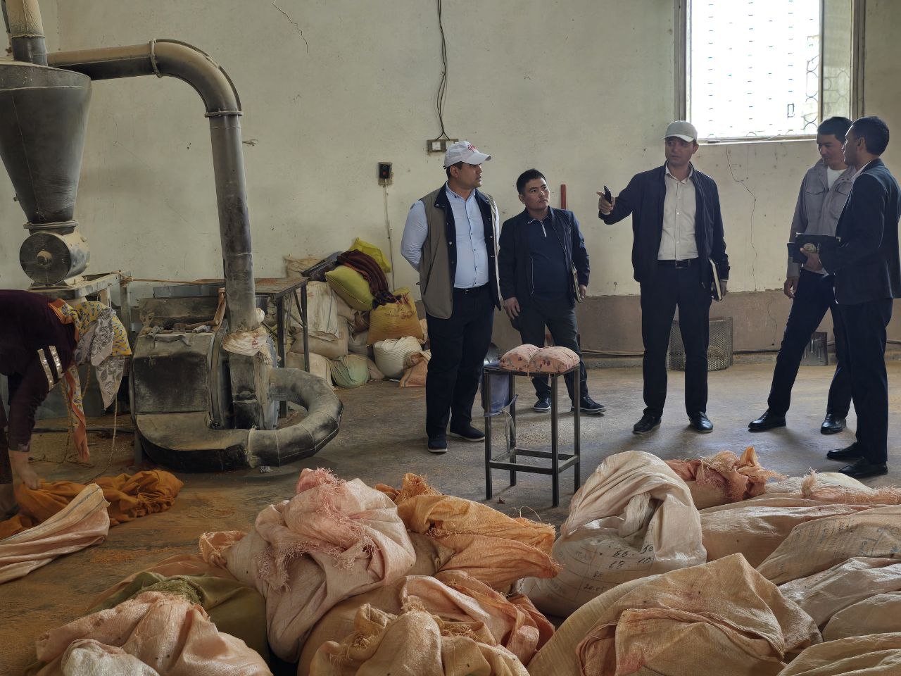 http://api3.fergana.uz/files/150200/news/file-2103179258488965.jpg