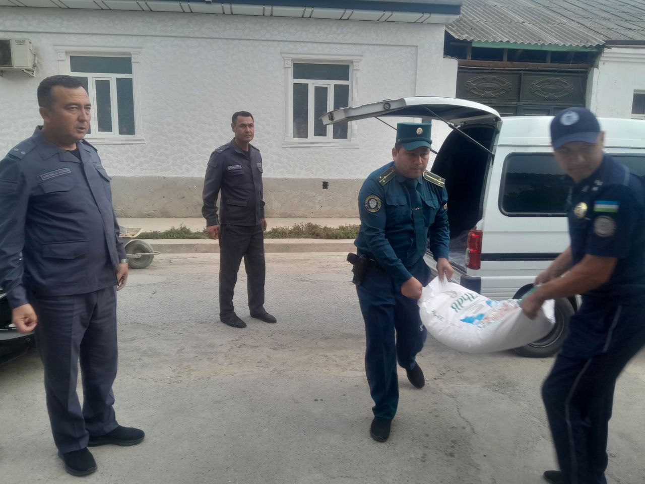 http://api3.fergana.uz/files/150800/news/file-2102394386898515.jpg