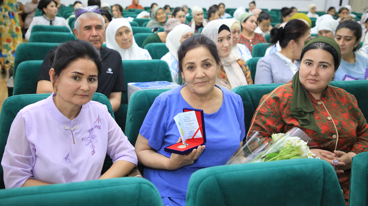 http://api3.fergana.uz/files/150900/news/file-2088013732815680.jpg