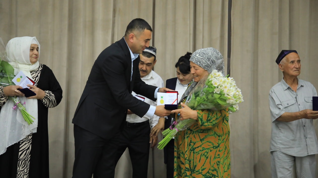 http://api3.fergana.uz/files/150900/news/file-2088013732825240.jpg