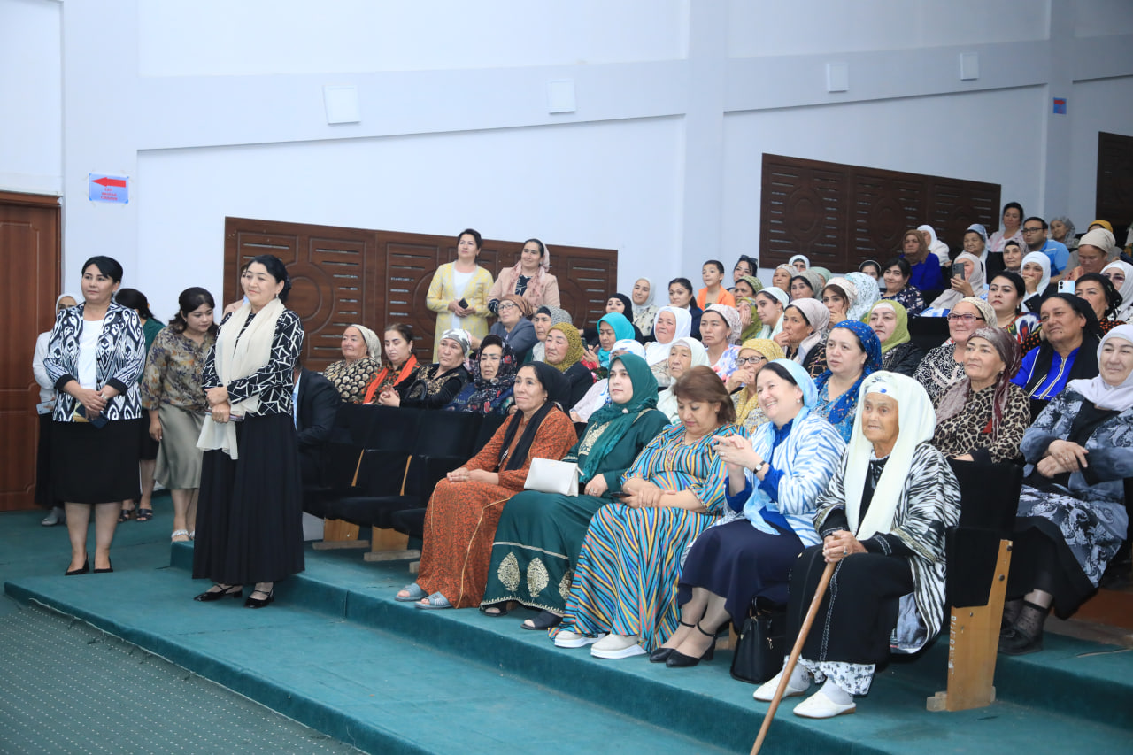 http://api3.fergana.uz/files/150900/news/file-2089397464112980.jpg