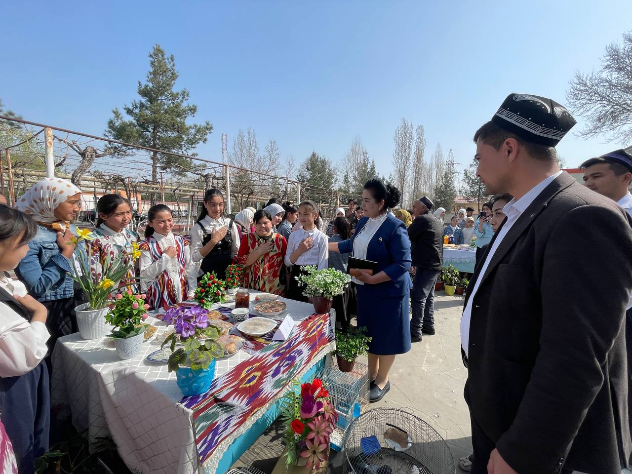 http://api3.fergana.uz/files/151000/news/file-2082139438082730.jpg