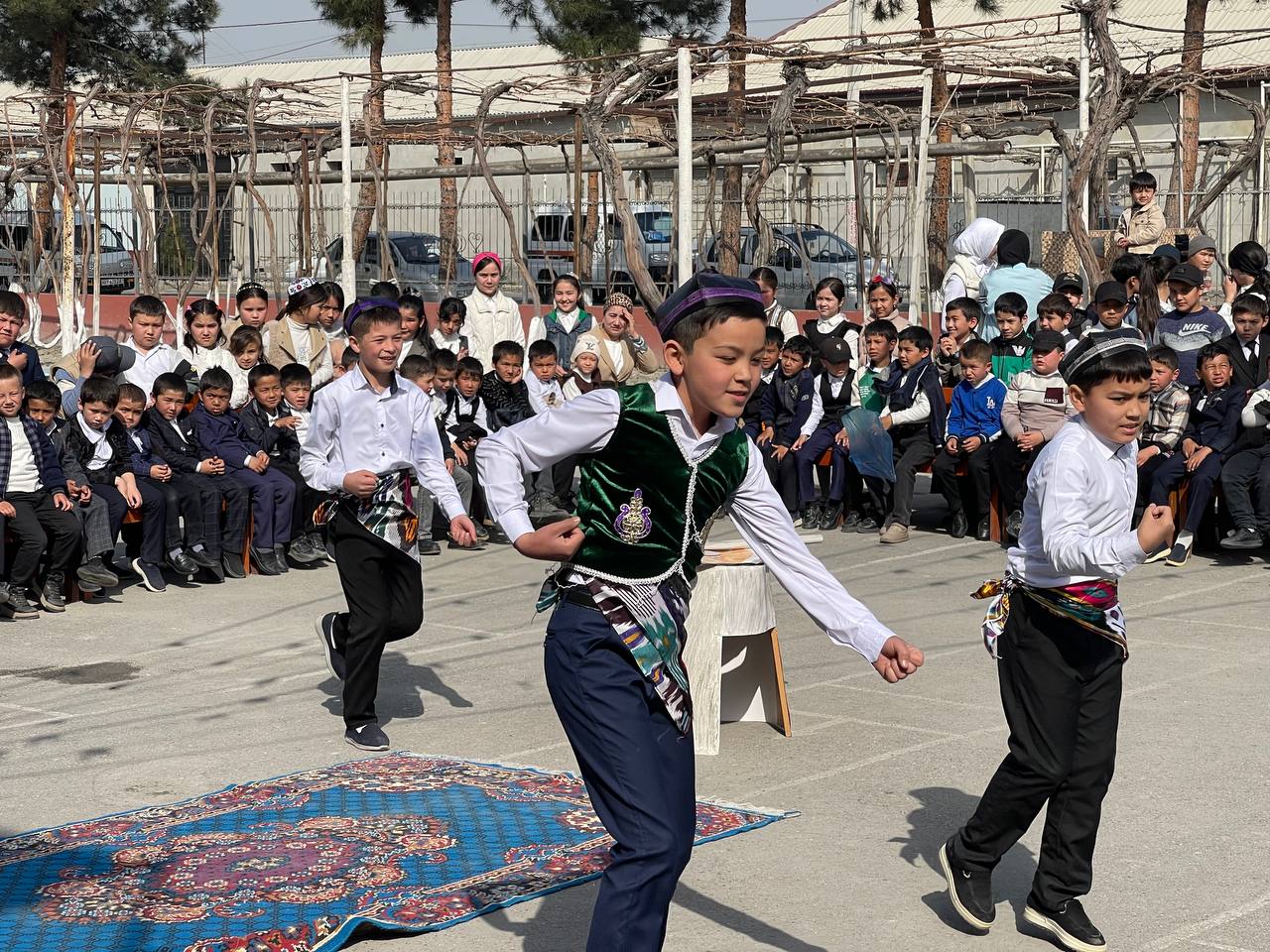 http://api3.fergana.uz/files/151000/news/file-2082139438101850.jpg