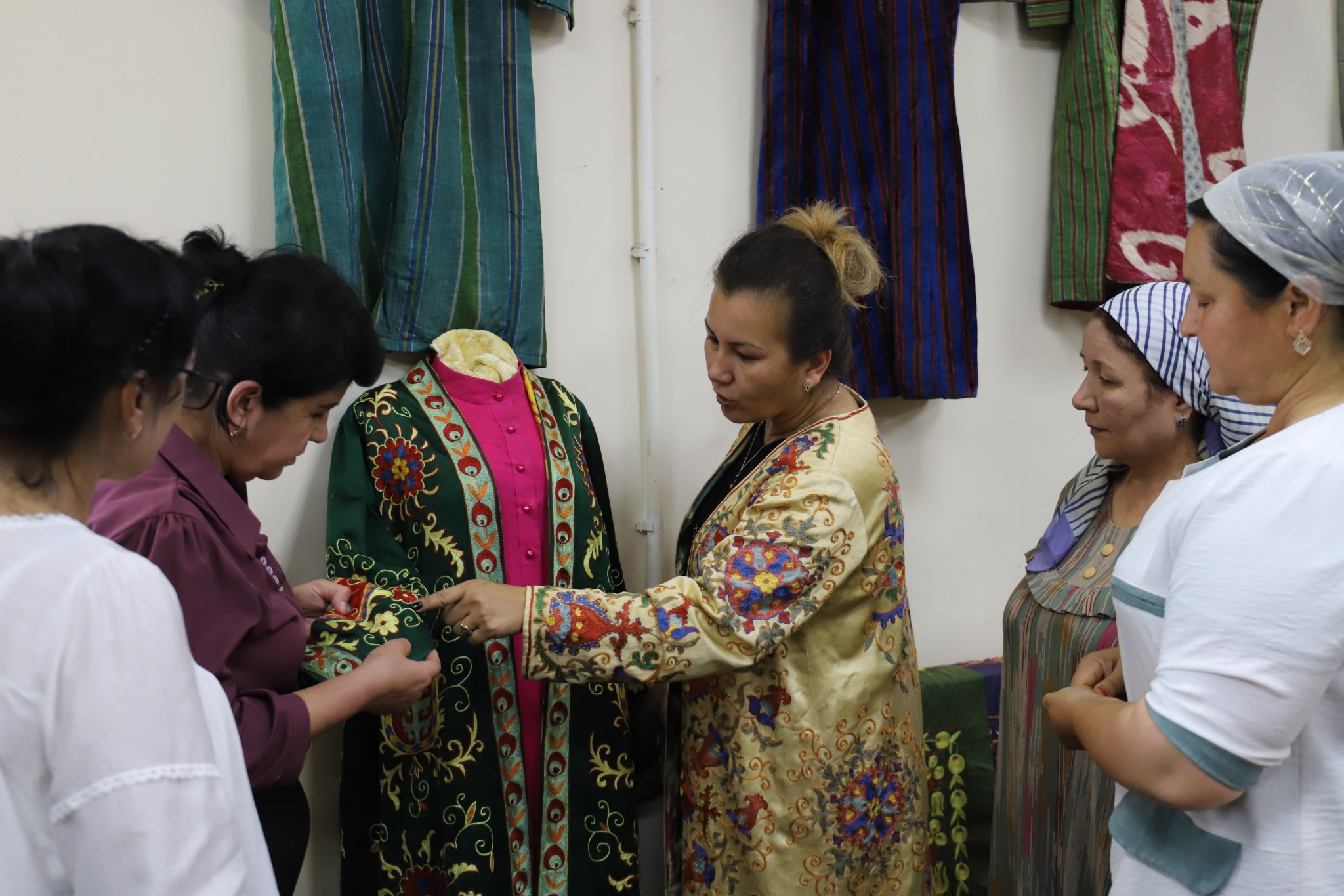 http://api3.fergana.uz/files/151000/news/file-2091441148365245.jpg