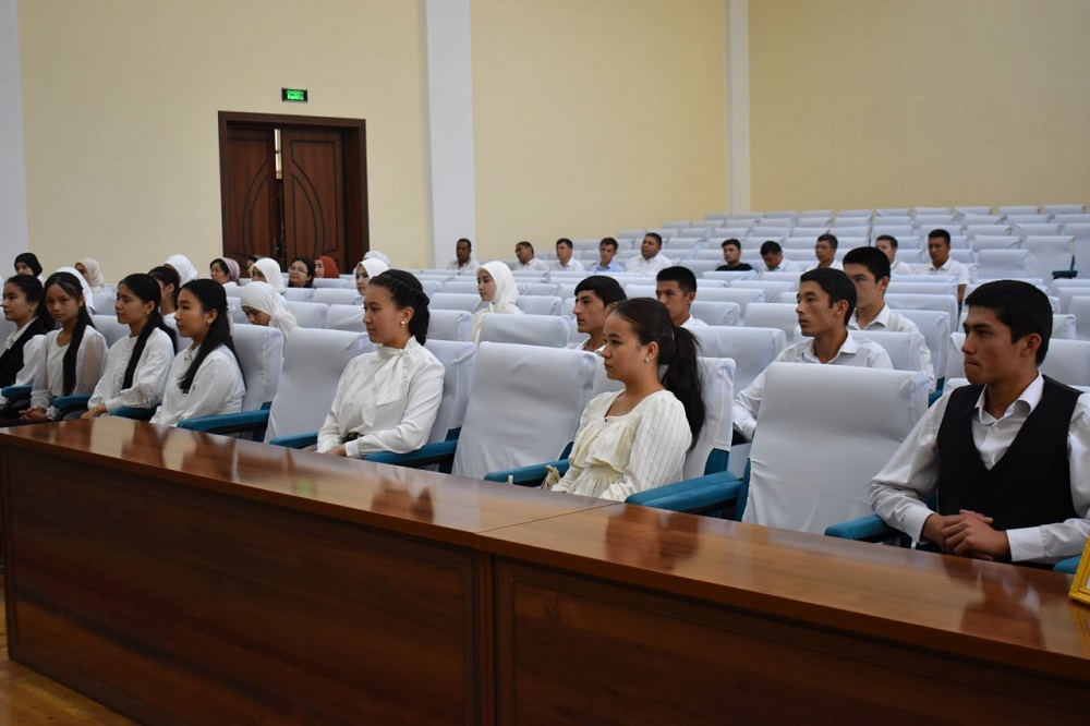 http://api3.fergana.uz/files/151000/news/file-2092472749687720.jpg