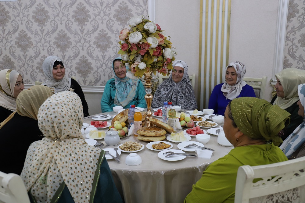 http://api3.fergana.uz/files/151000/news/file-2092475354865395.jpg
