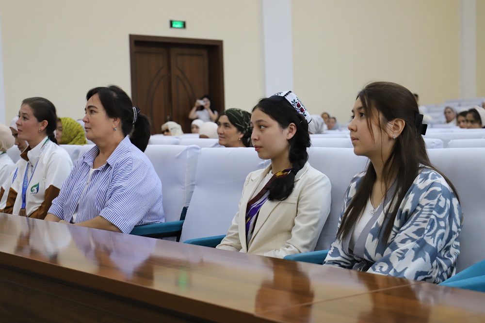 http://api3.fergana.uz/files/151000/news/file-2093916718785215.jpg