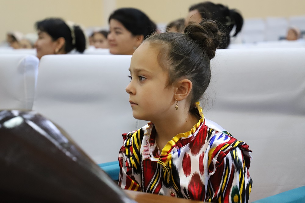 http://api3.fergana.uz/files/151000/news/file-2093916718795970.jpg
