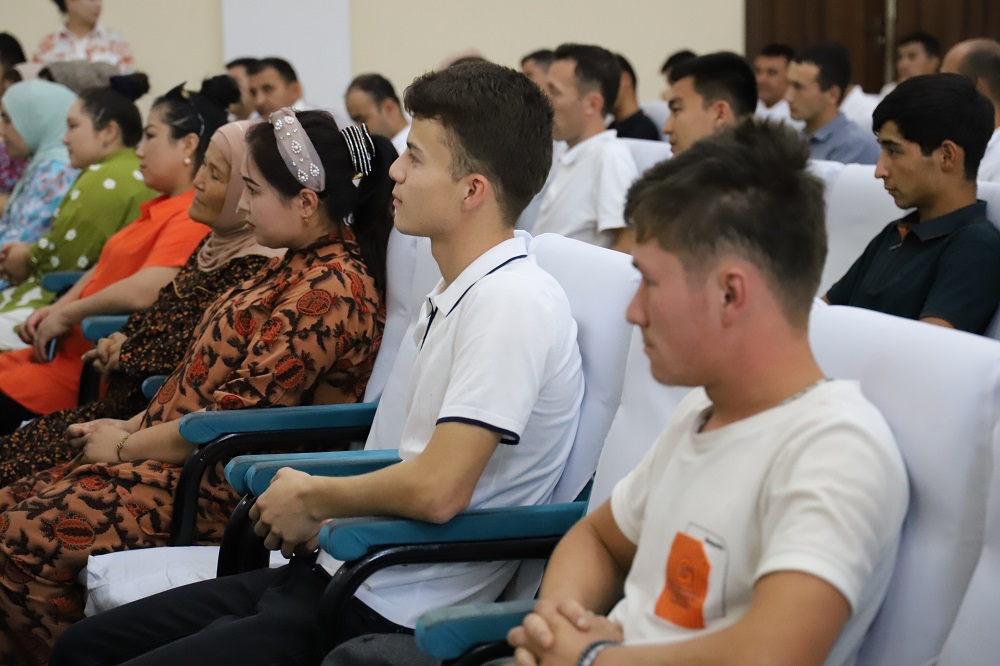 http://api3.fergana.uz/files/151000/news/file-2093994876126650.jpg