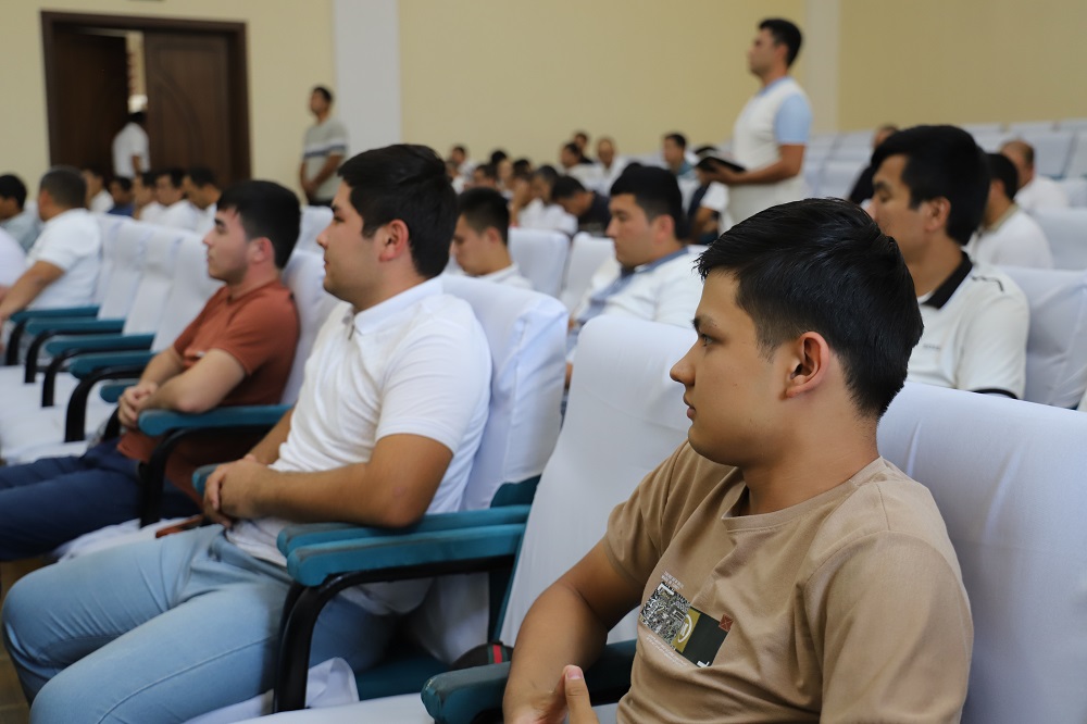http://api3.fergana.uz/files/151000/news/file-2093994876130235.jpg