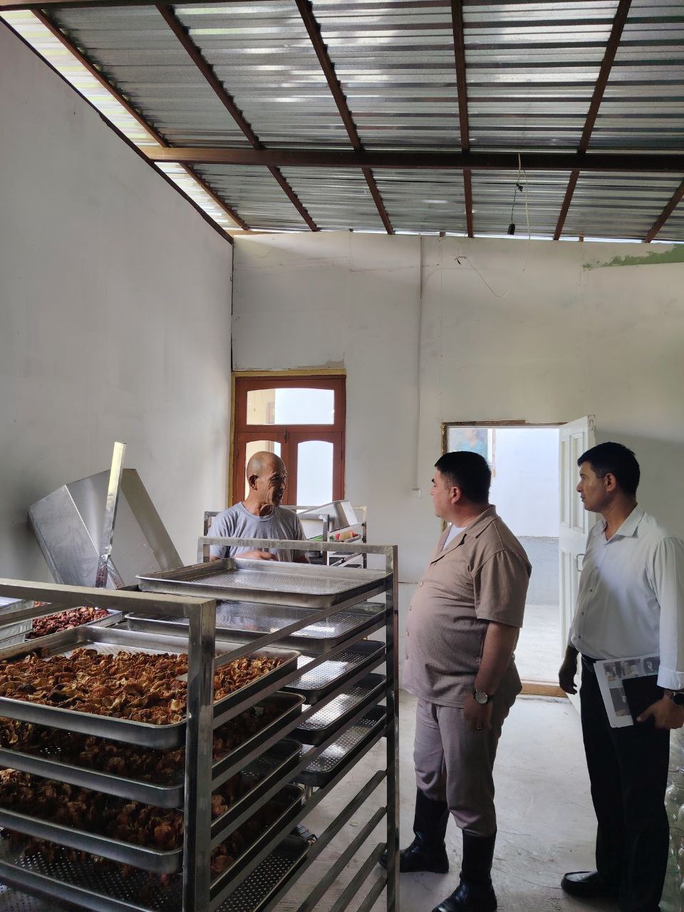 http://api3.fergana.uz/files/151000/news/file-2096111368793995.jpg