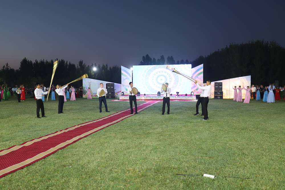 http://api3.fergana.uz/files/151000/news/file-2098901787196390.jpg
