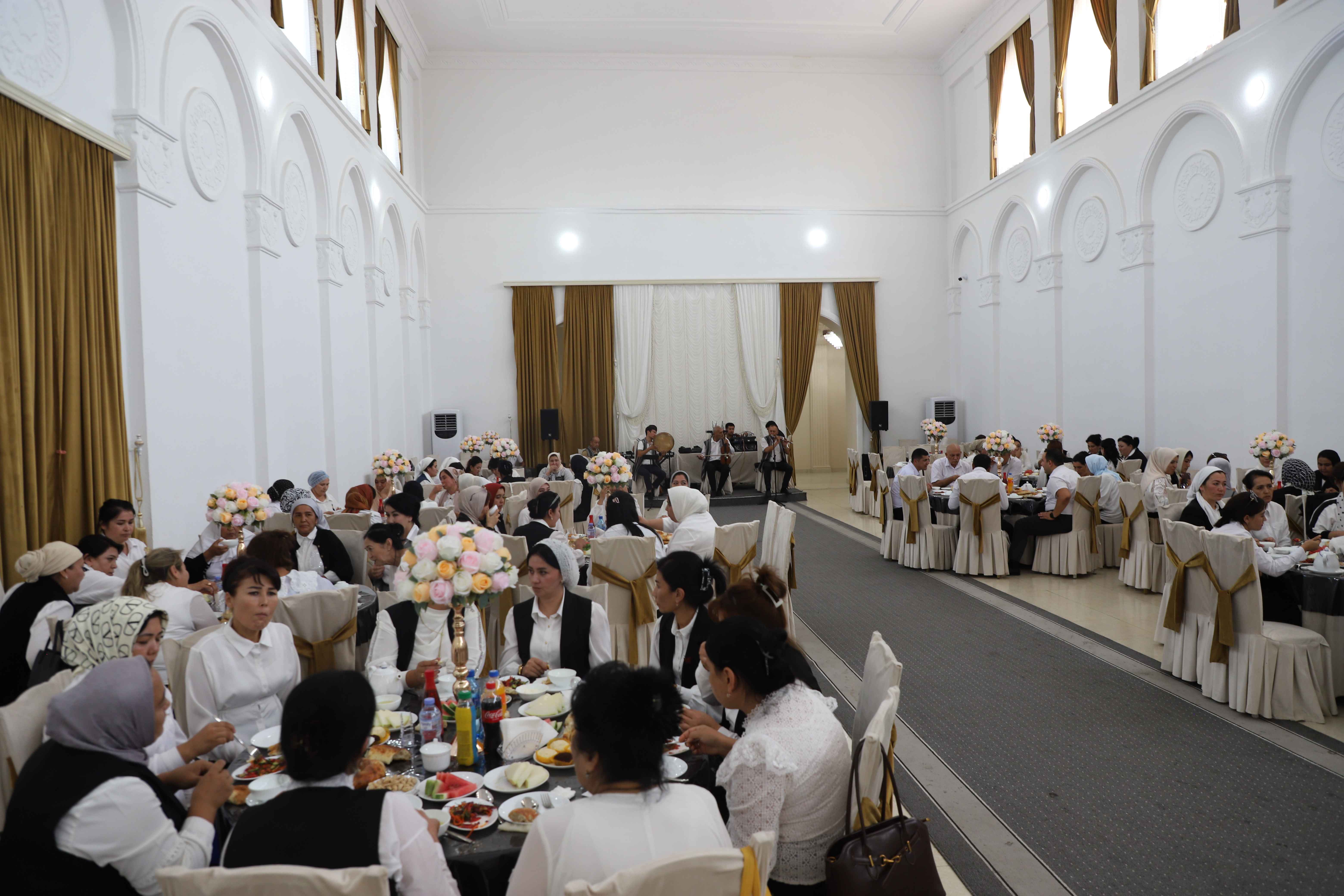 http://api3.fergana.uz/files/151100/news/file-2100805835573180.jpg