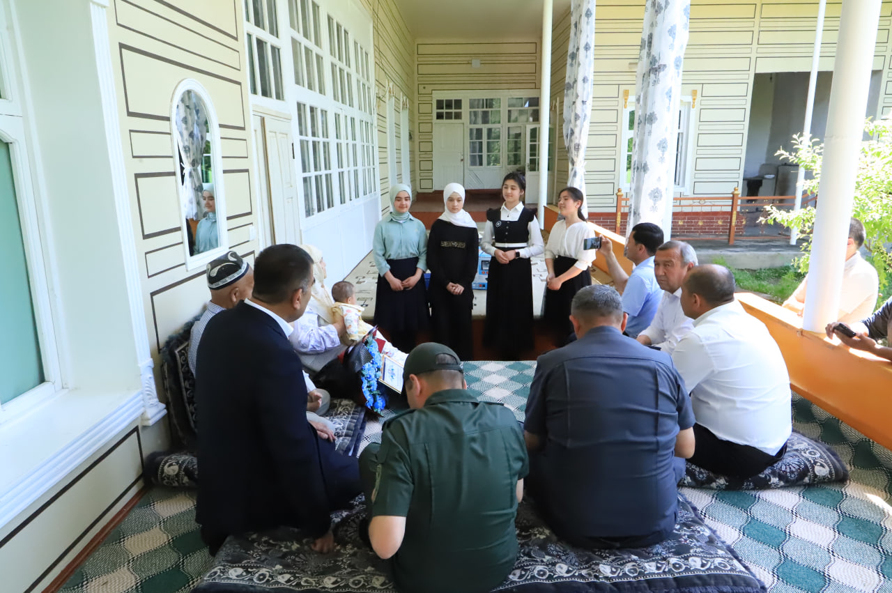http://api3.fergana.uz/files/151400/news/file-2088102932178190.jpg