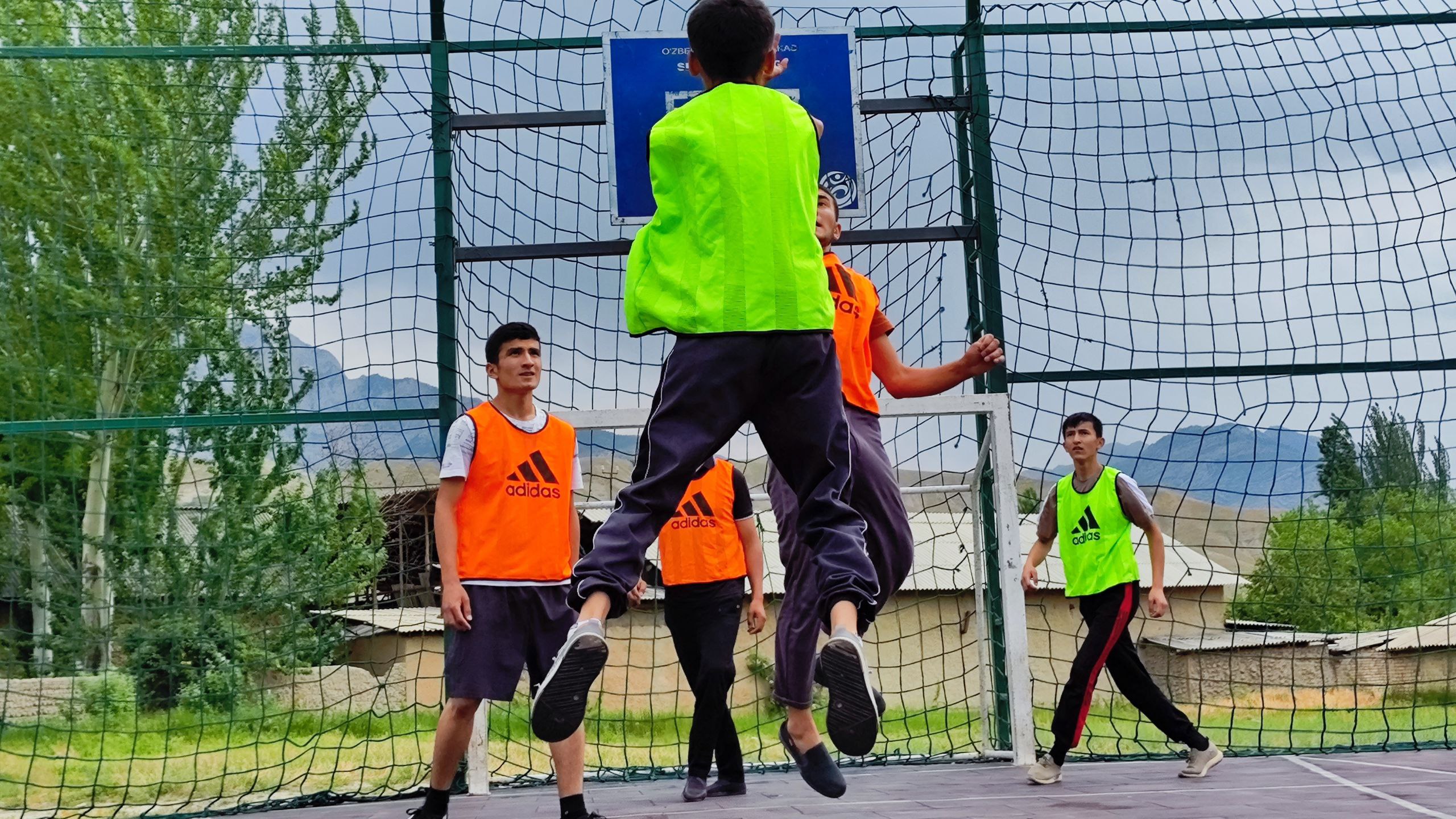http://api3.fergana.uz/files/151400/news/file-2088961876095785.jpg