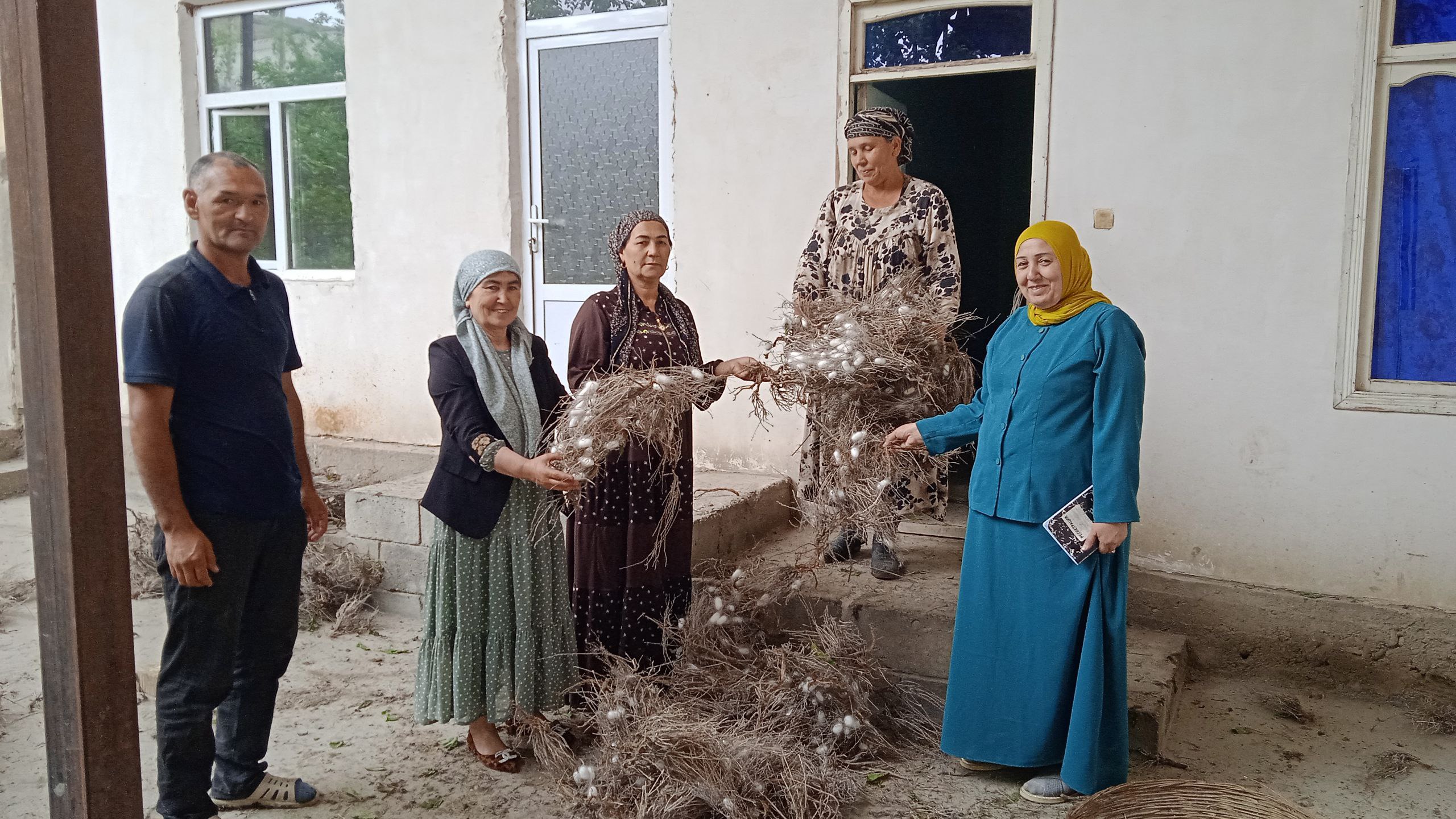 http://api3.fergana.uz/files/151400/news/file-2089383709250705.jpg