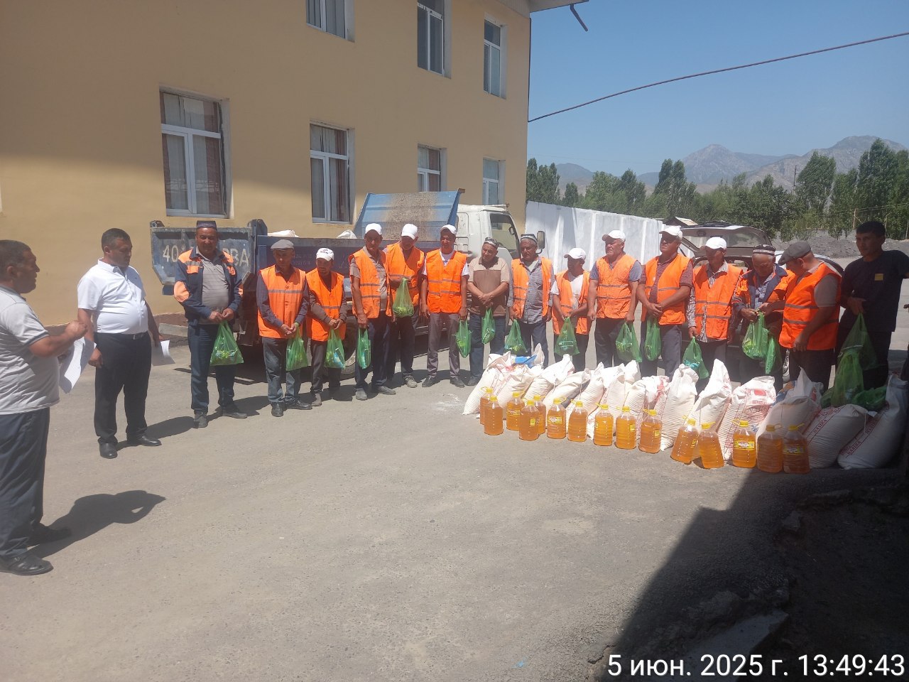 http://api3.fergana.uz/files/151400/news/file-2090212025952845.jpg