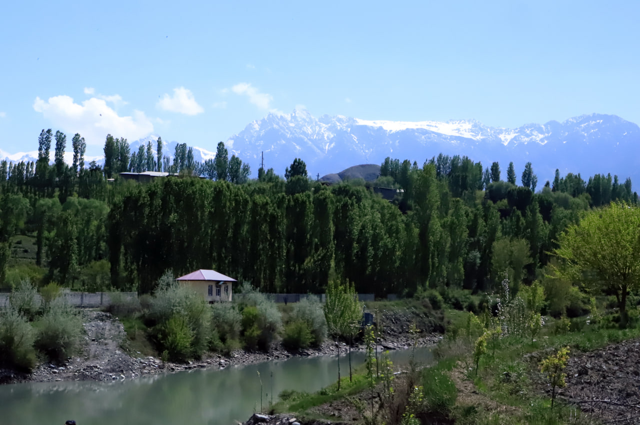 http://api3.fergana.uz/files/151400/news/file-2091045185538275.jpg