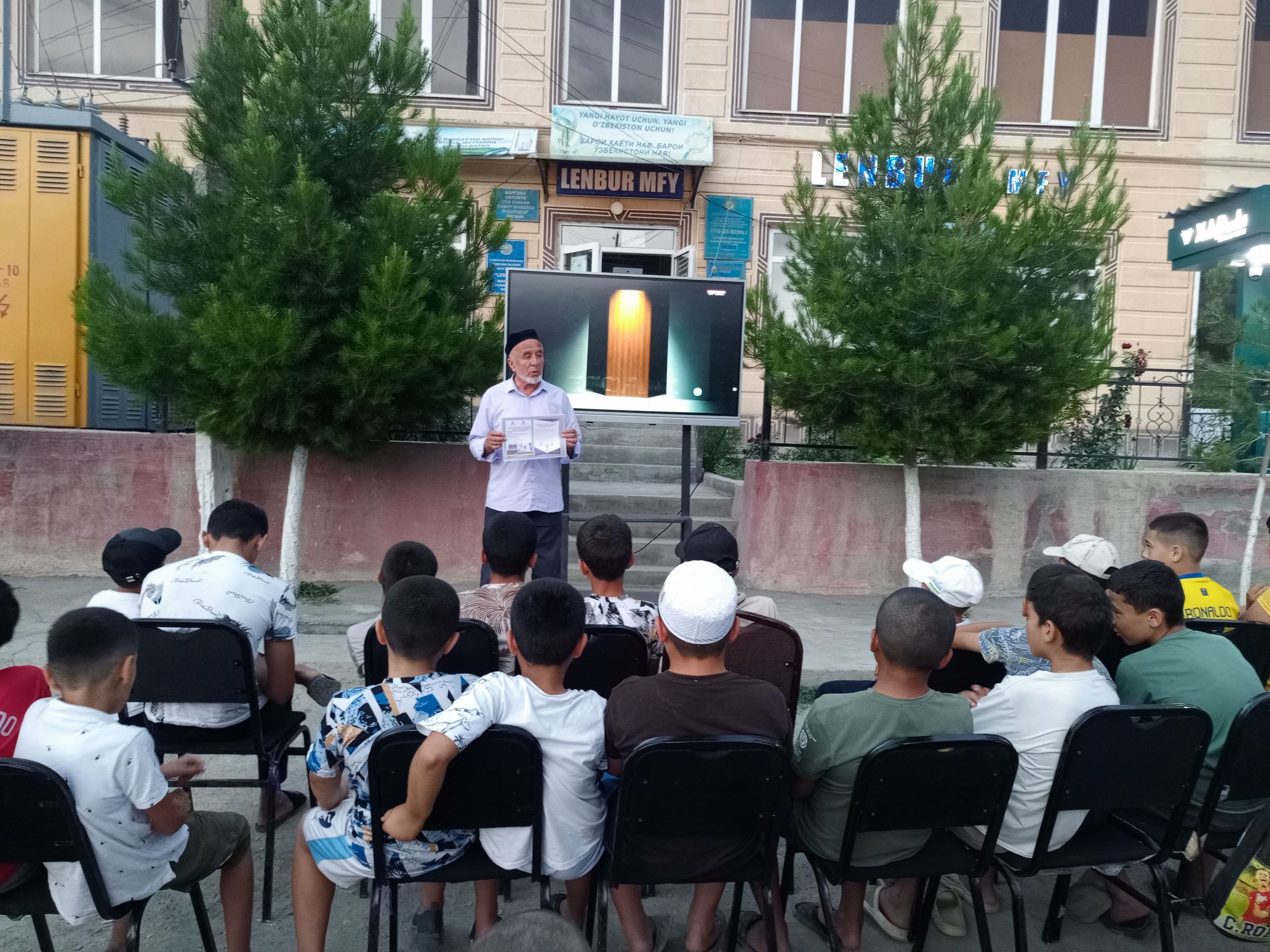 http://api3.fergana.uz/files/151400/news/file-2091045294648945.jpg