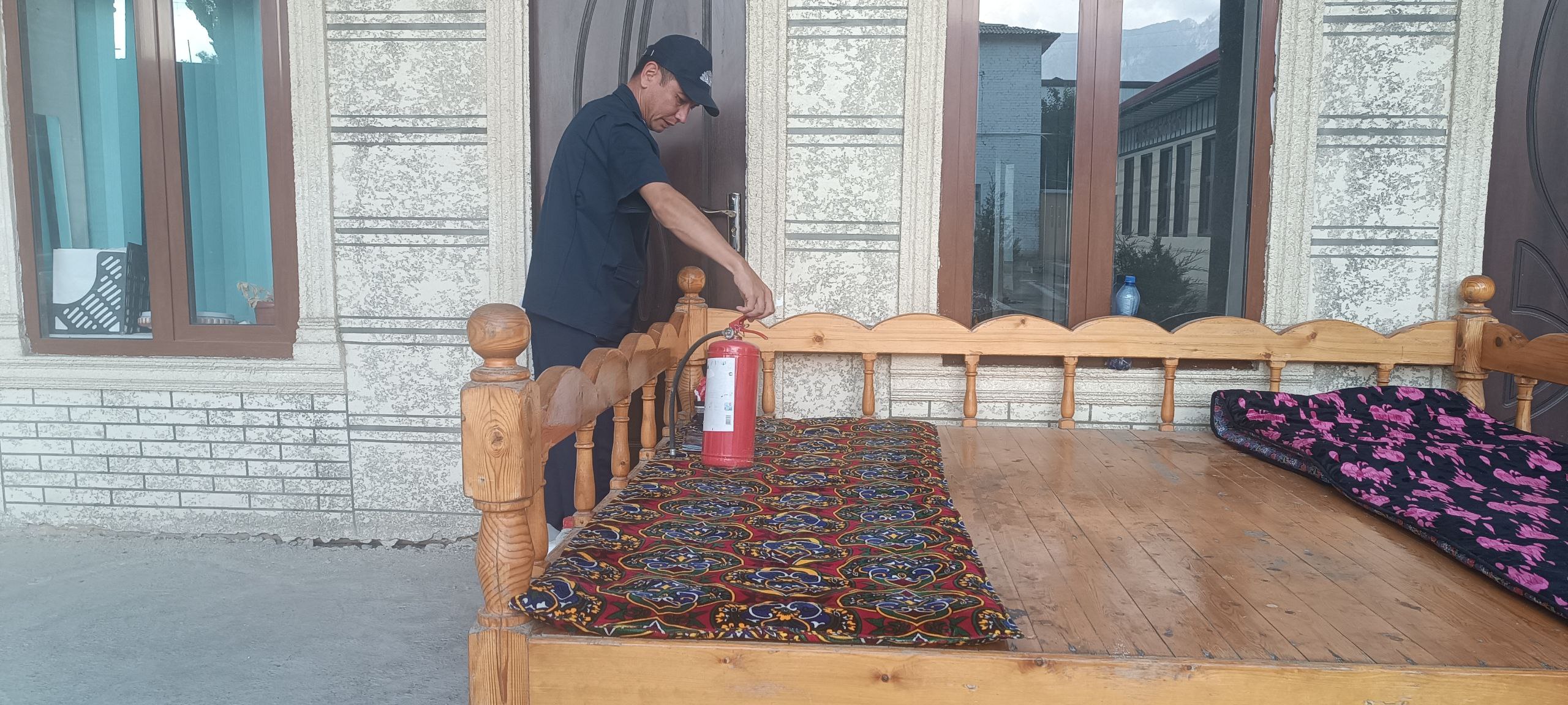 http://api3.fergana.uz/files/151400/news/file-2091045451781885.jpg