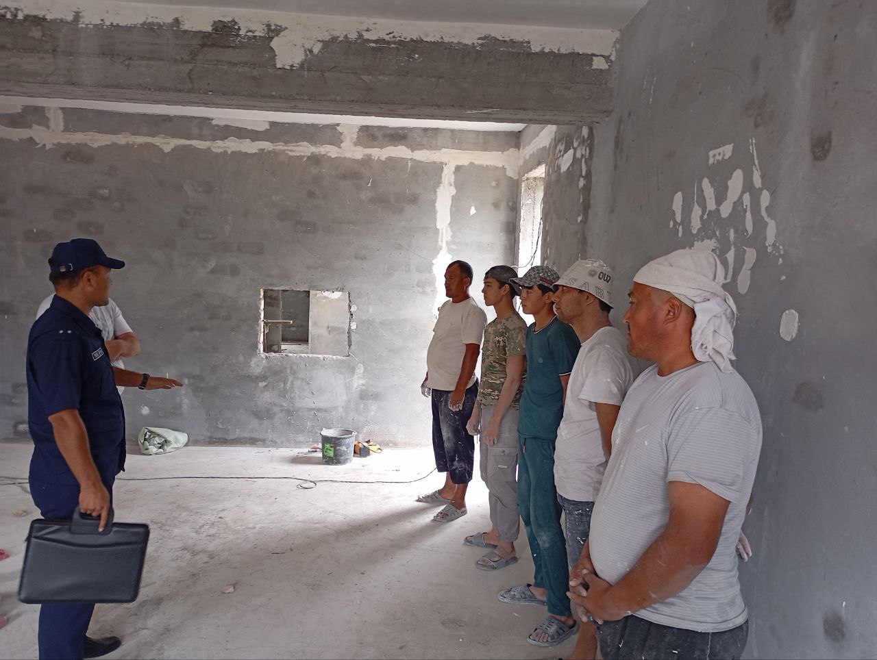 http://api3.fergana.uz/files/151400/news/file-2094338693293100.jpg