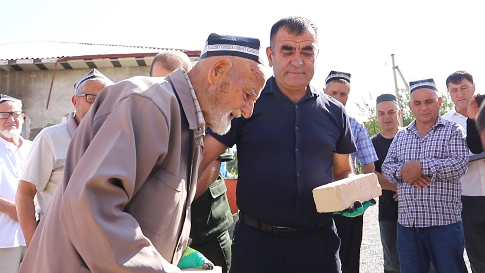 http://api3.fergana.uz/files/151400/news/file-2097328990117705.jpg