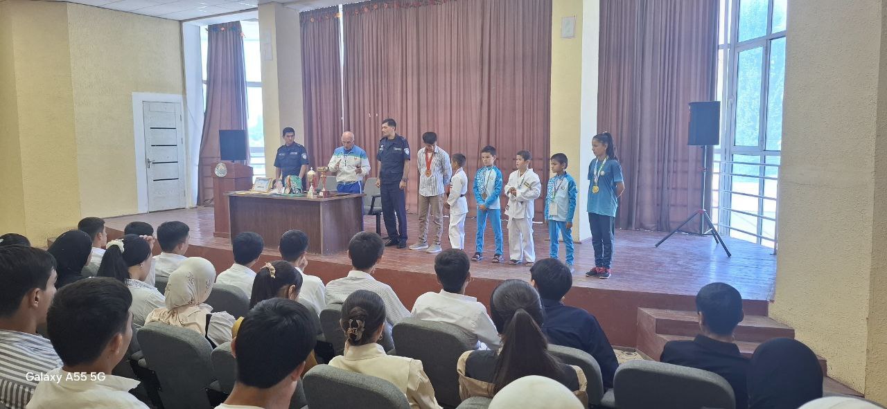 http://api3.fergana.uz/files/151400/news/file-2100532541710545.jpg