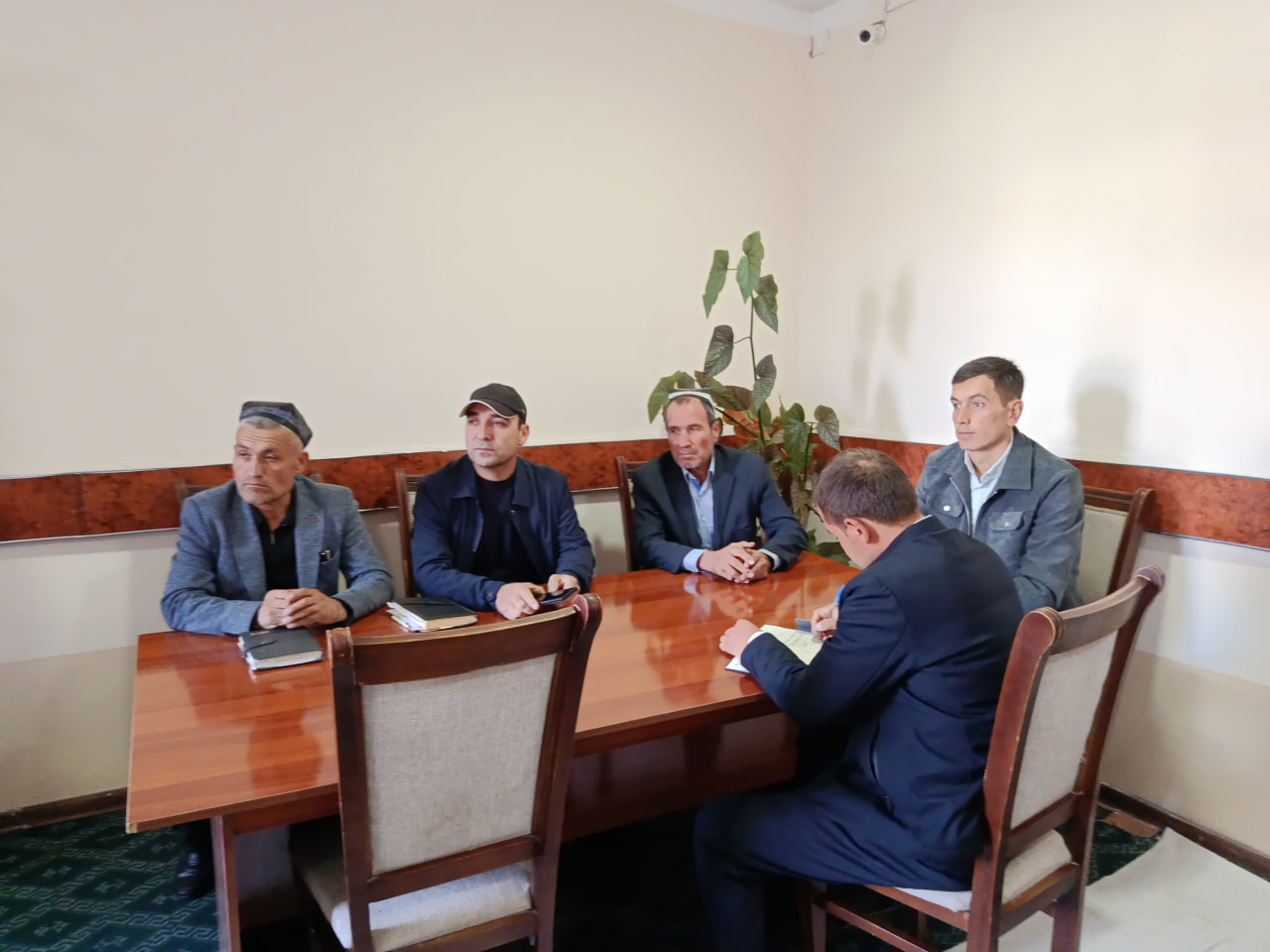 http://api3.fergana.uz/files/151400/news/file-2104343042627265.jpg