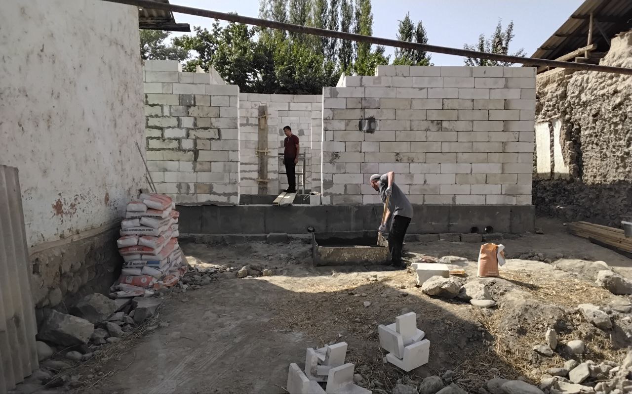 http://api3.fergana.uz/files/151400/news/file-2104343251490560.jpg