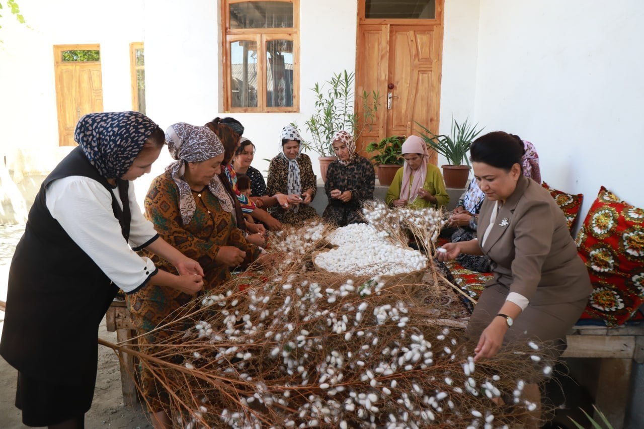http://api3.fergana.uz/files/151500/news/file-2125721926720585.jpg