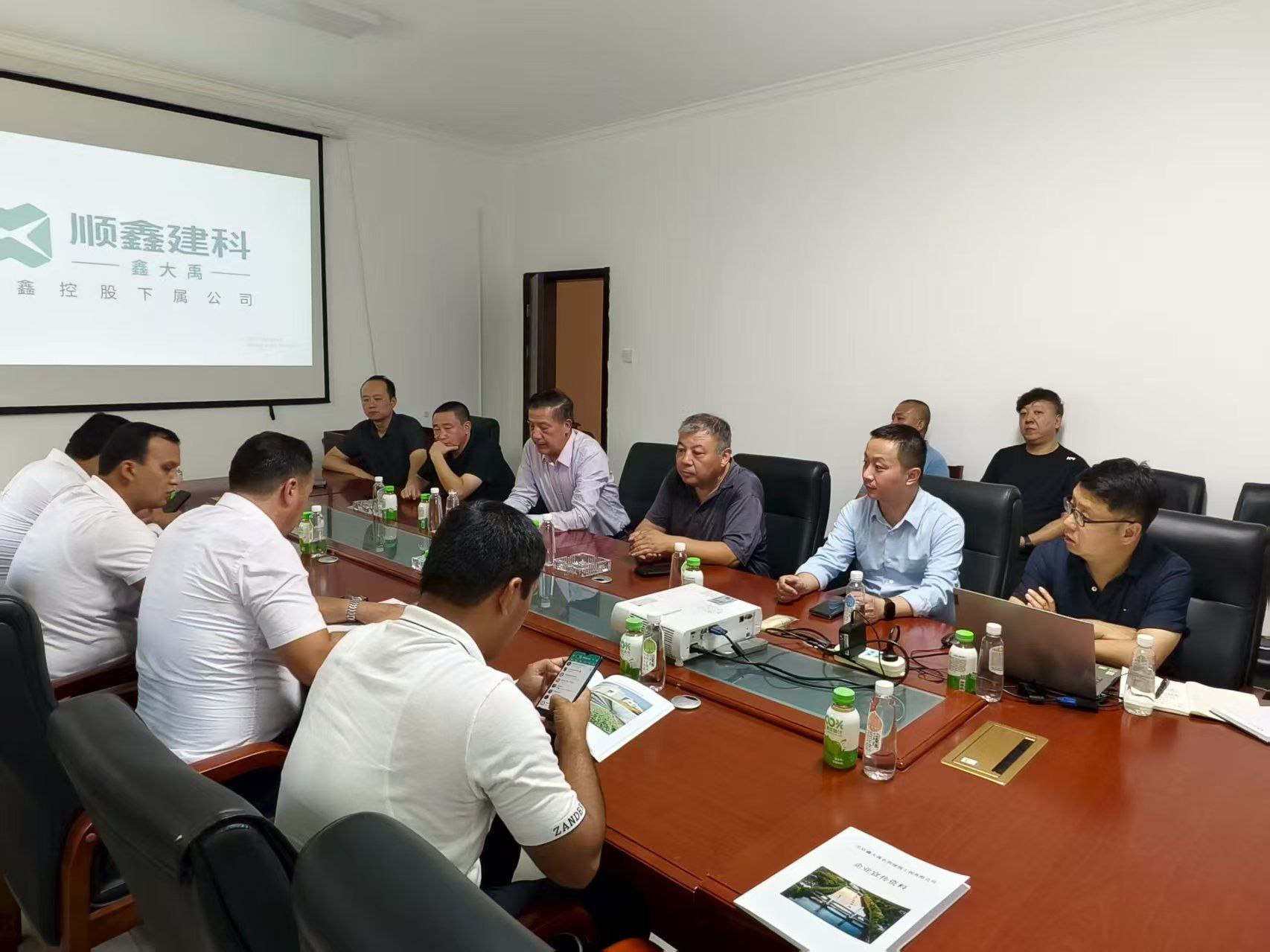 http://api3.fergana.uz/files/151900/news/file-2100295477007070.jpg