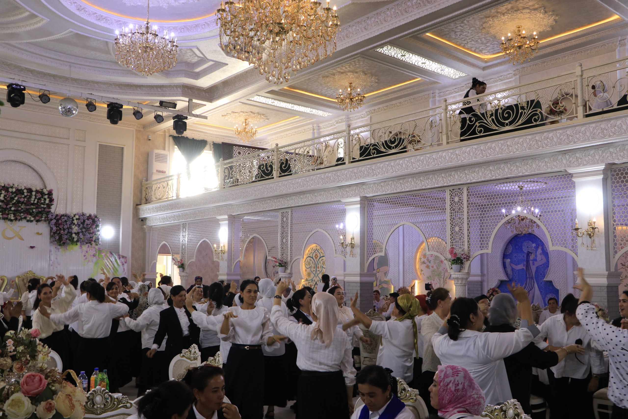 http://api3.fergana.uz/files/151900/news/file-2101141215760000.jpg