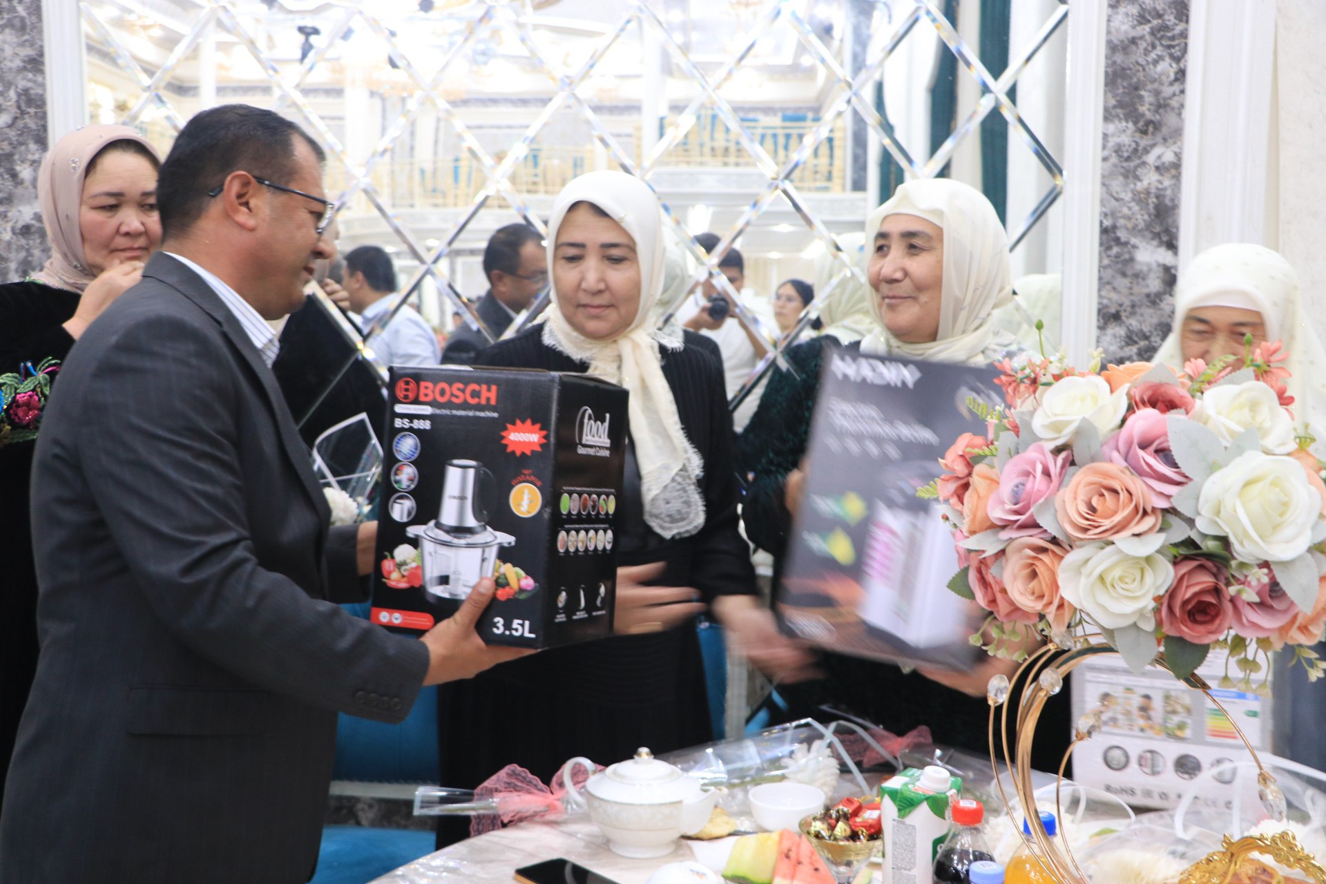 http://api3.fergana.uz/files/151900/news/file-2102492399031110.jpg