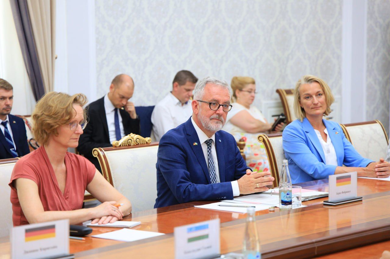 https://api3.fergana.uz/files/150000/news/news_1750237682052.jpg