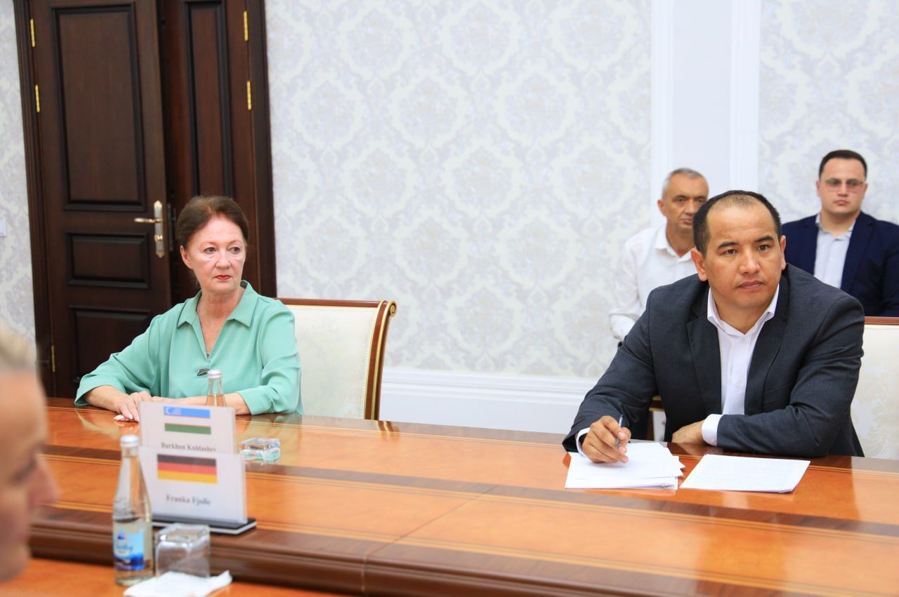 https://api3.fergana.uz/files/150000/news/news_1750237688930.jpg