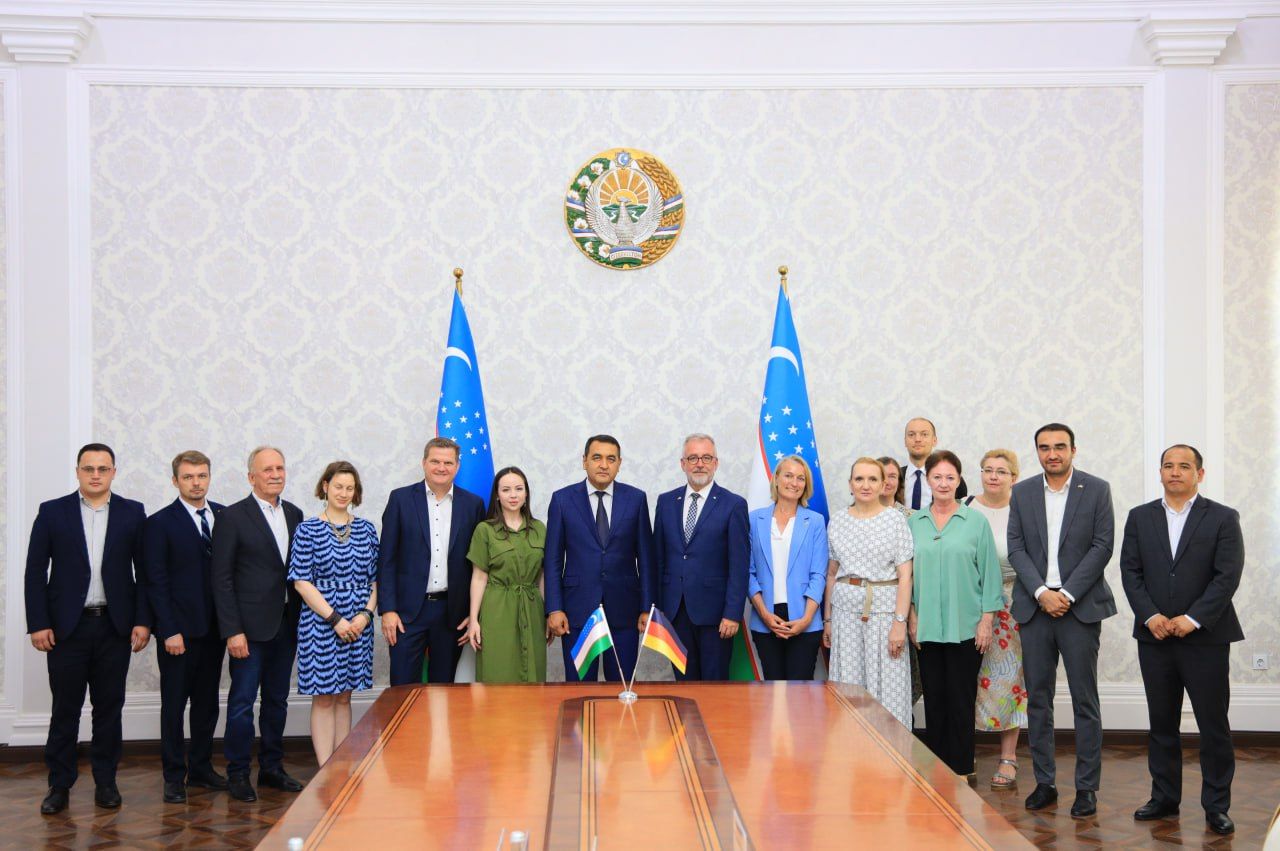 https://api3.fergana.uz/files/150000/news/news_1750237692222.jpg