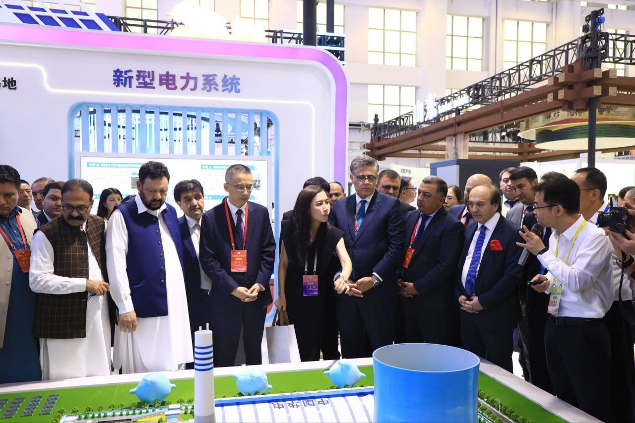 https://api3.fergana.uz/files/150000/news/news_1755251066047.jpg