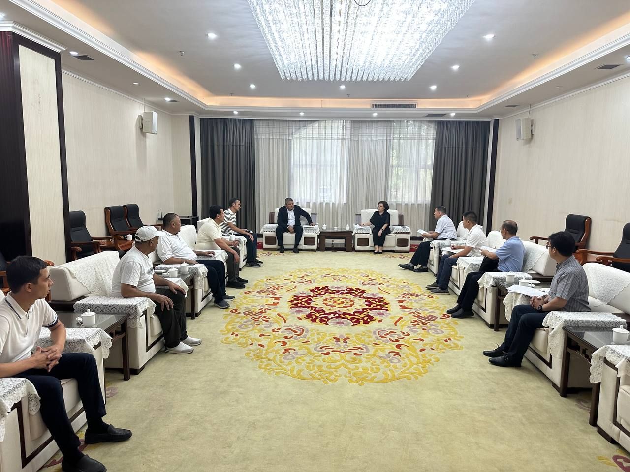 https://api3.fergana.uz/files/150000/news/news_1755325649749.jpg