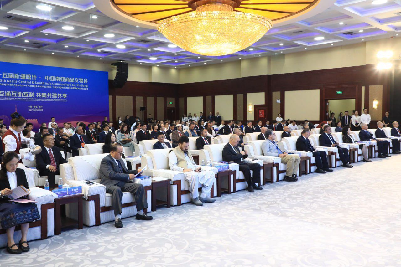 https://api3.fergana.uz/files/150000/news/news_1755369582497.jpg
