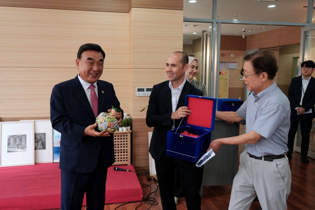 https://api3.fergana.uz/files/150000/news/news_1755959691736.jpg