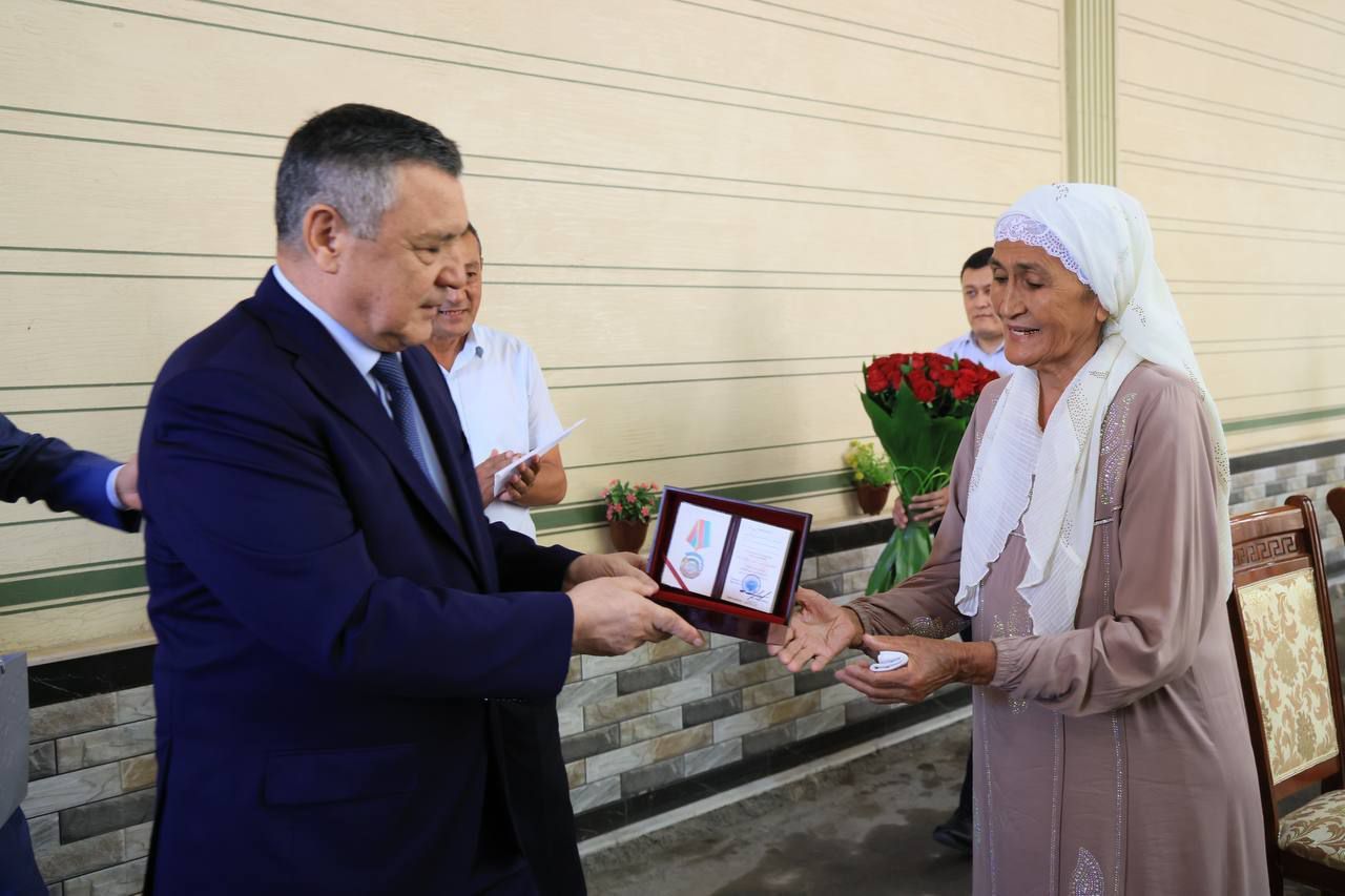 https://api3.fergana.uz/files/150000/news/news_1756280832012.jpg