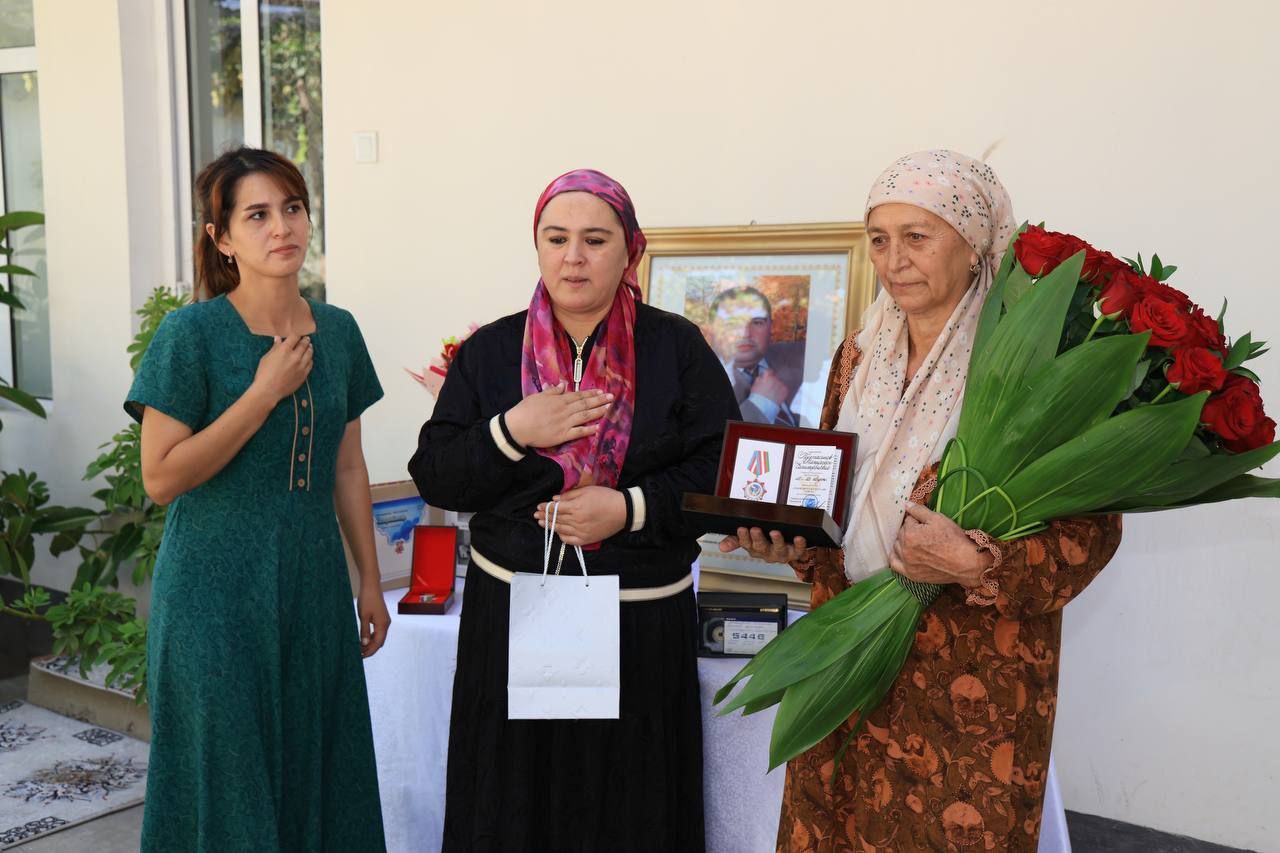 https://api3.fergana.uz/files/150000/news/news_1756280857150.jpg