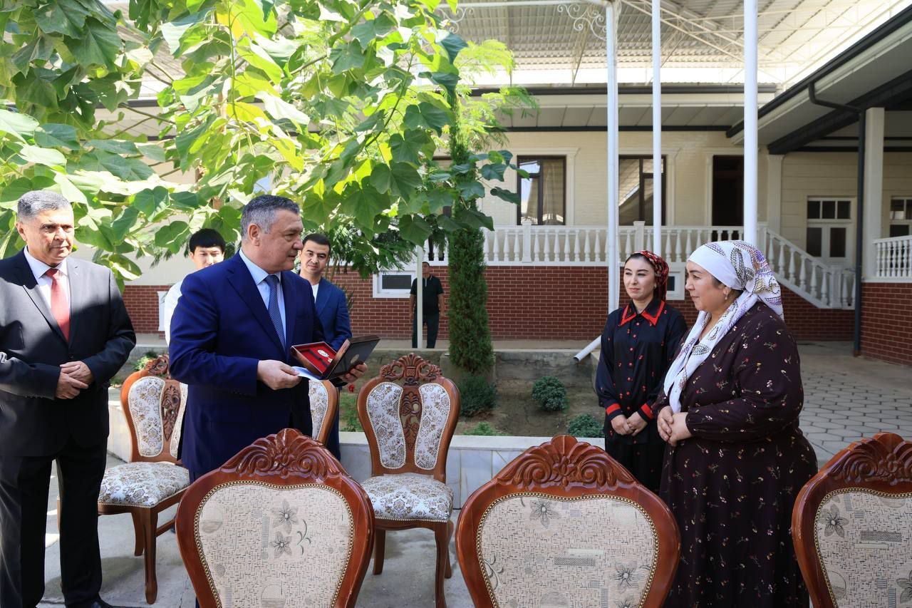 https://api3.fergana.uz/files/150000/news/news_1756280872780.jpg