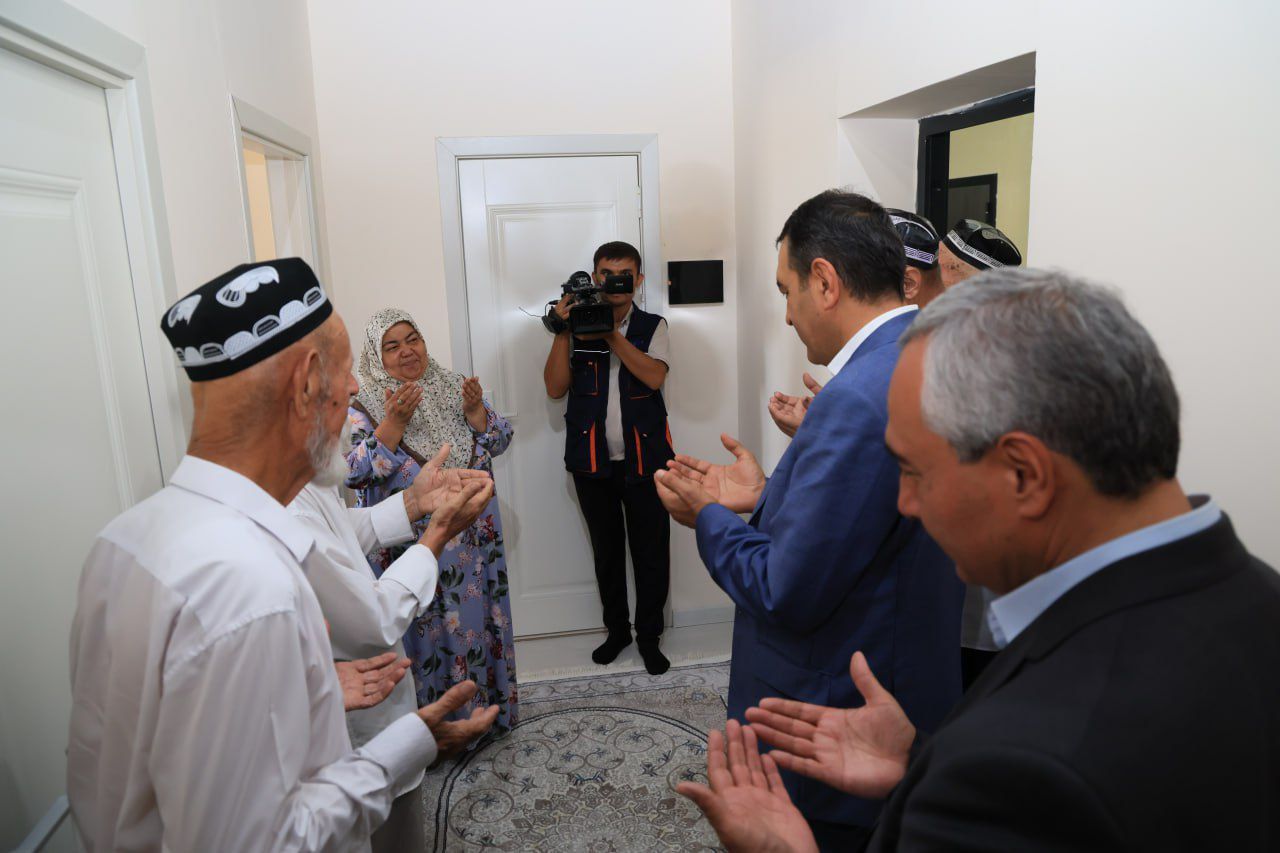 https://api3.fergana.uz/files/150000/news/news_1756485224281.jpg