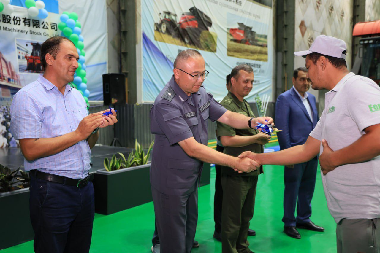 https://api3.fergana.uz/files/150000/news/news_1756490874237.jpg