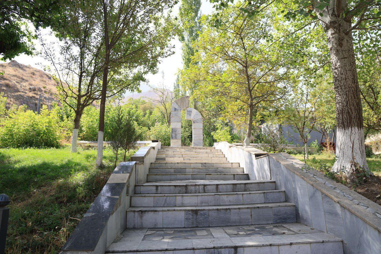 https://api3.fergana.uz/files/150000/news/news_1757156214895.jpg